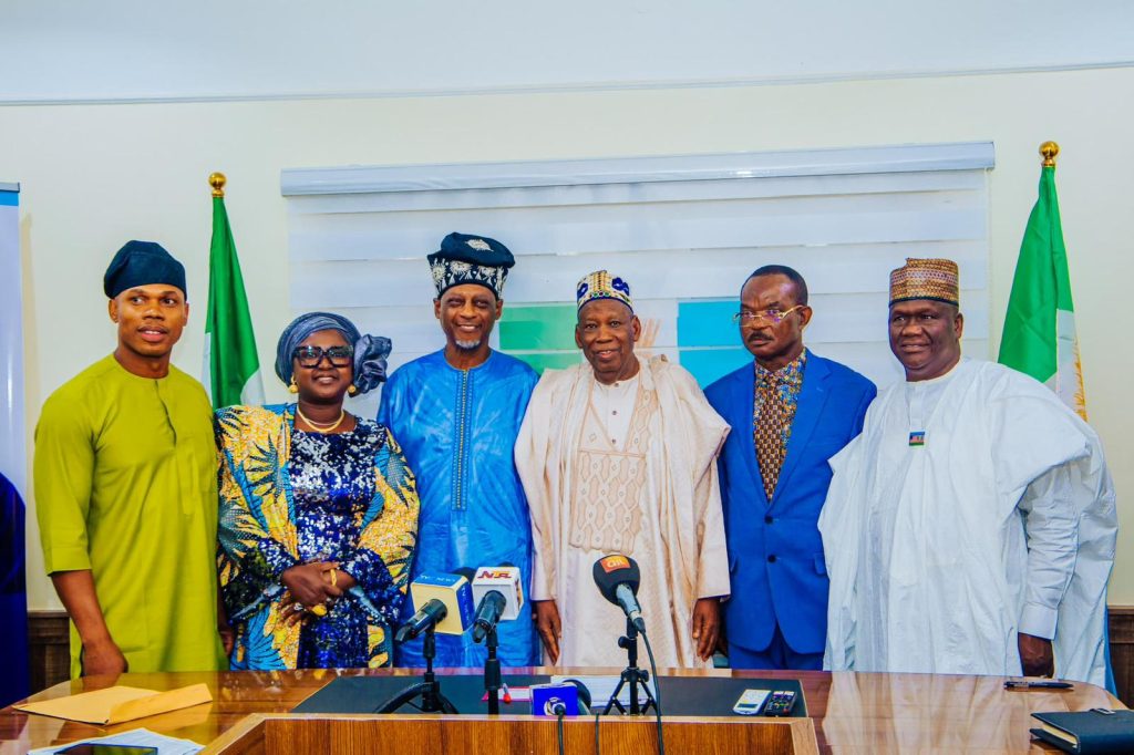 THE ‘FANTASTIC 5’ of APC BAGGED AREWA LIFETIME ACHIEVEMENTS AWARD