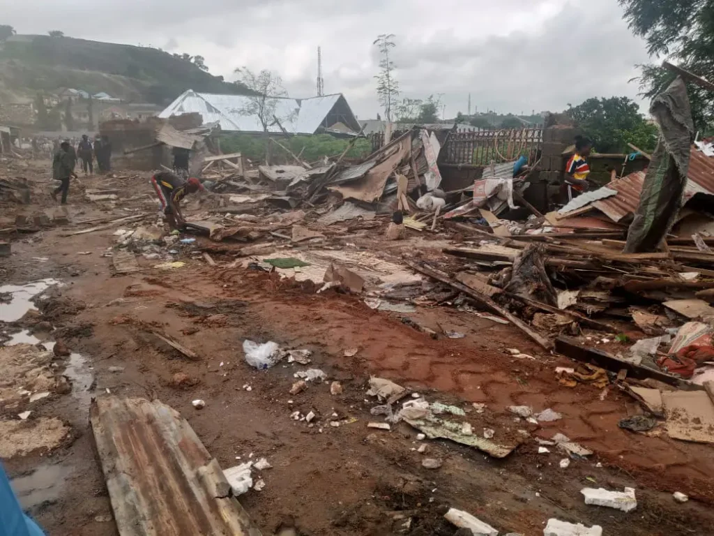 Imo Govt demolishes shanties harbouring criminals