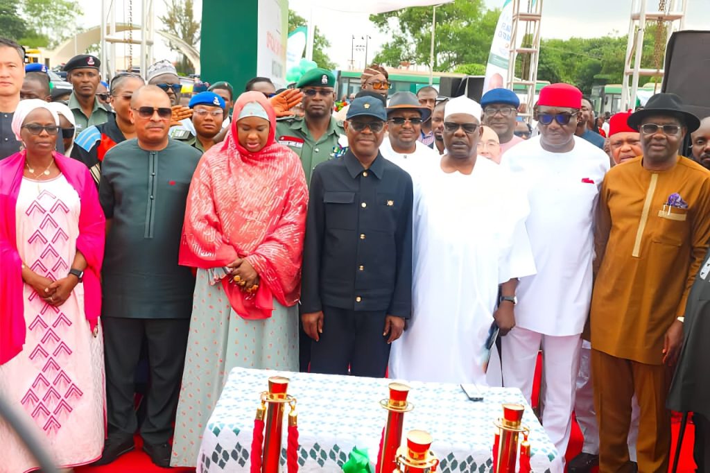 FCT Minister flags off solar-powered streetlight project in Abuja