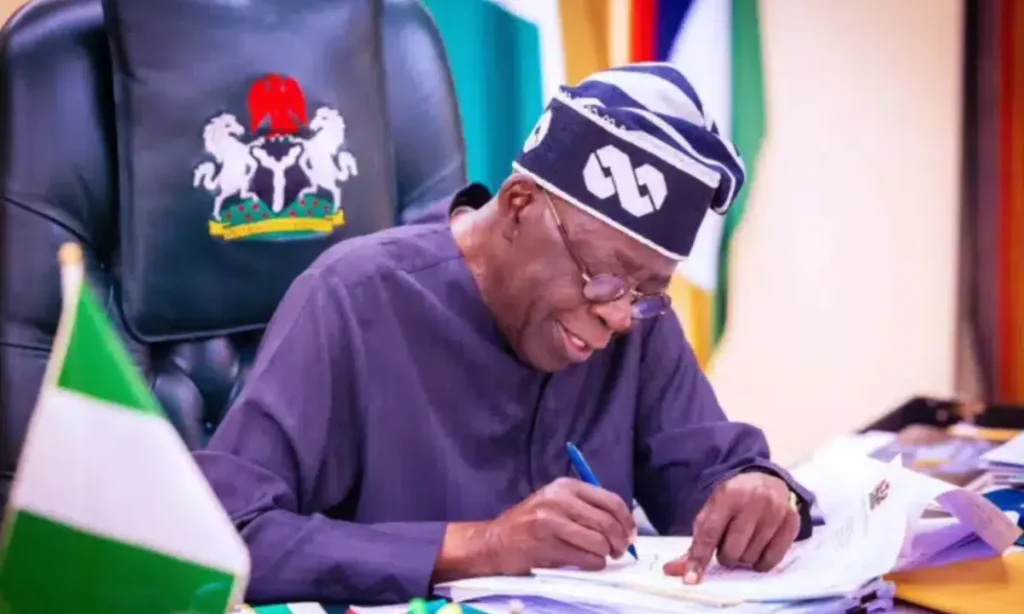 ALGON orders Edo council officials to wear Tinubu-branded caps