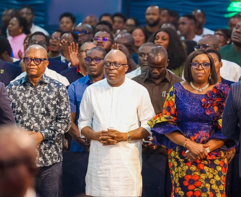 Gov Fubara, deputy storm Pastor David Ibiyomie’s program in Salvation Ministries
