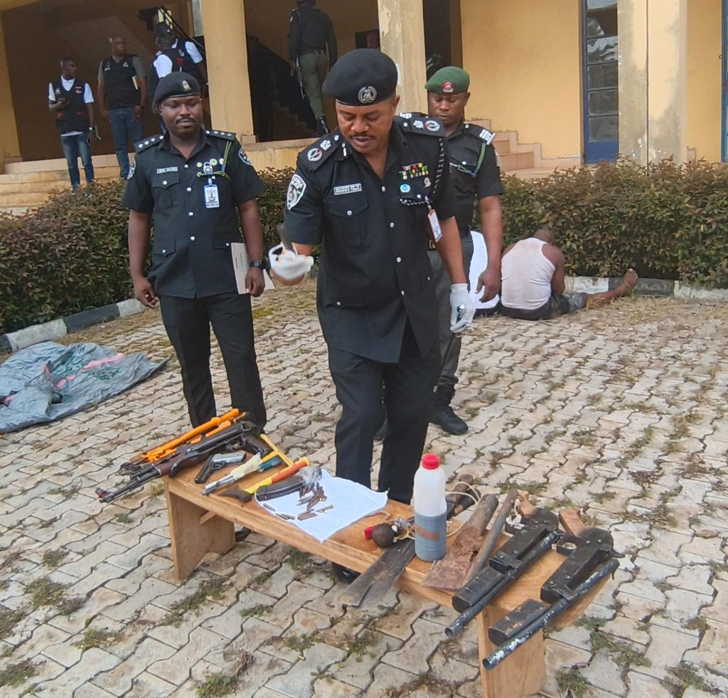 Ondo: Police nab interstate robbers, recover, beretta pistol